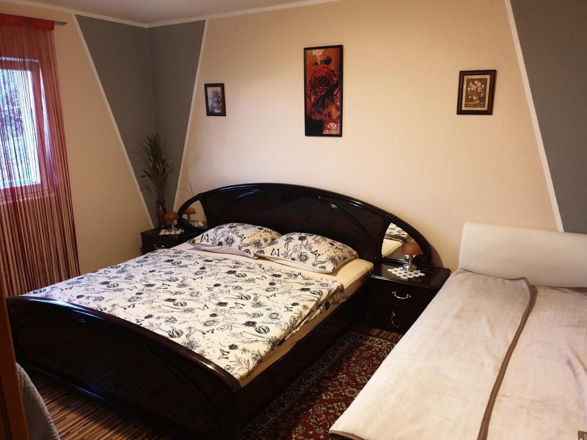 Apartments Mima Kaštela Екстериор снимка