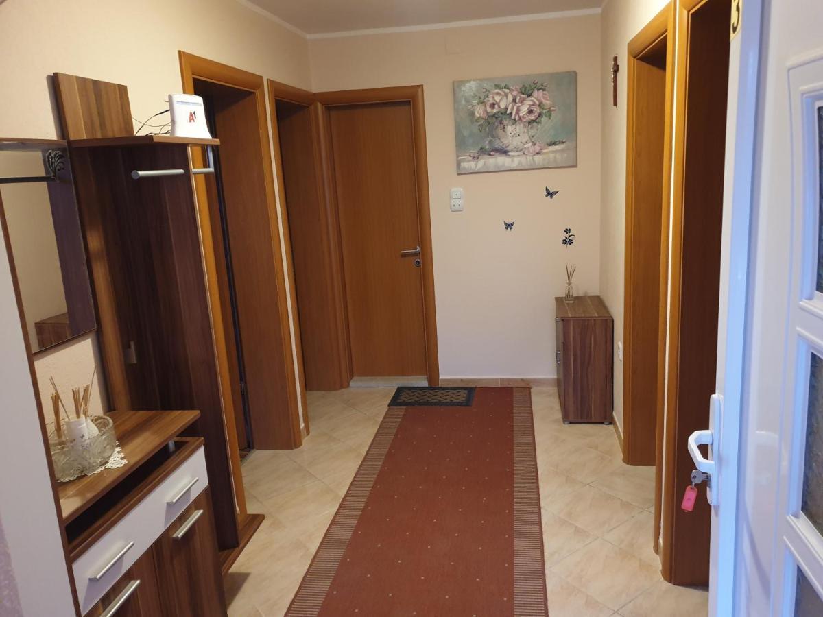 Apartments Mima Kaštela Екстериор снимка