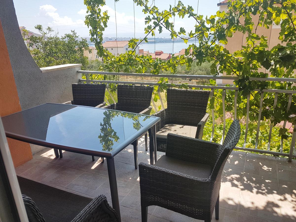Apartments Mima Kaštela Екстериор снимка