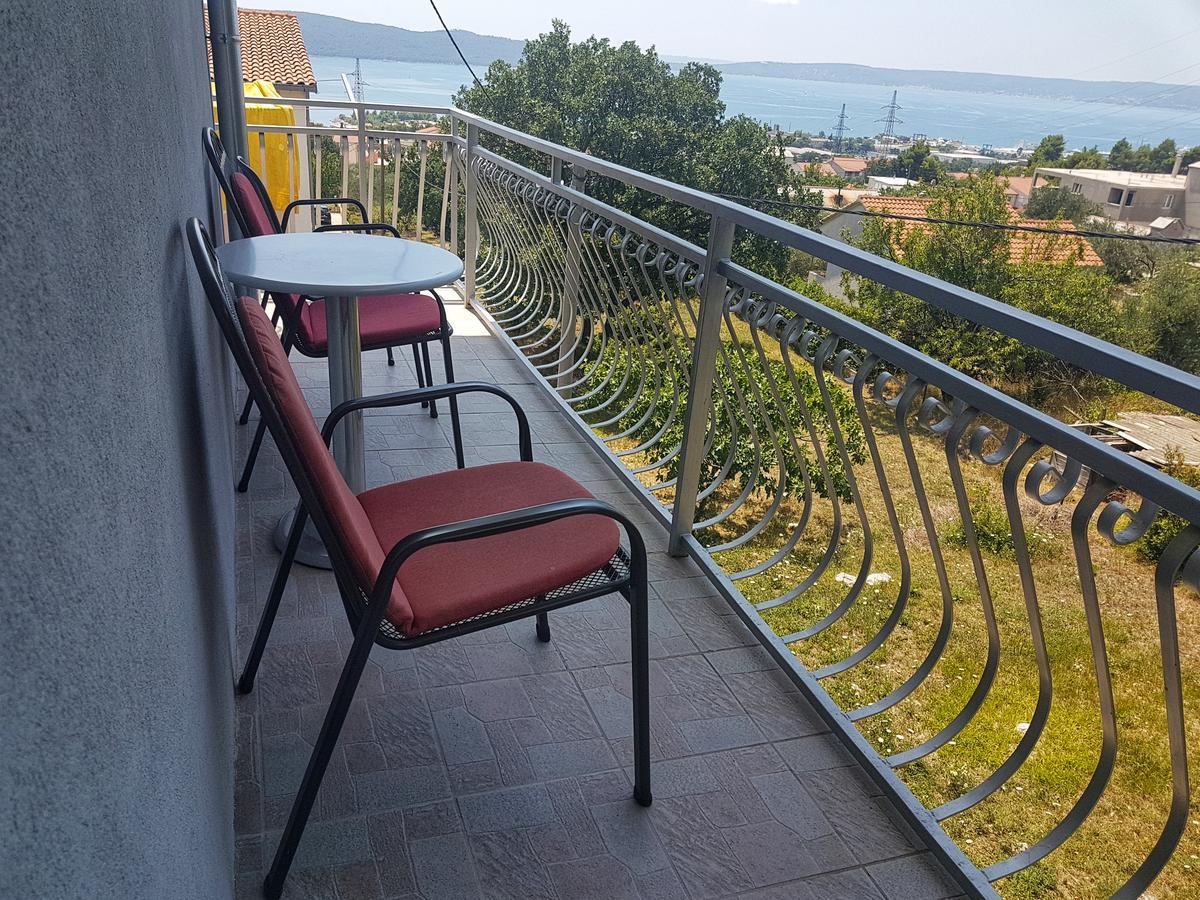 Apartments Mima Kaštela Екстериор снимка